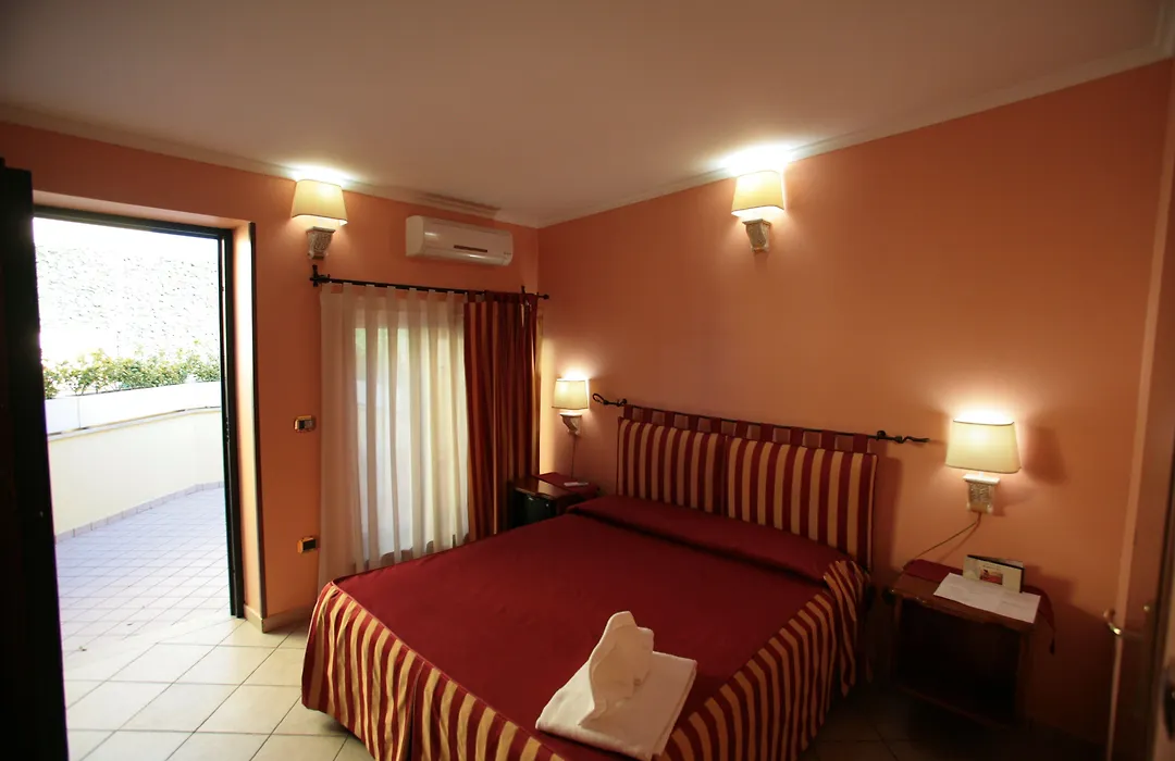 Airport Hotel-1